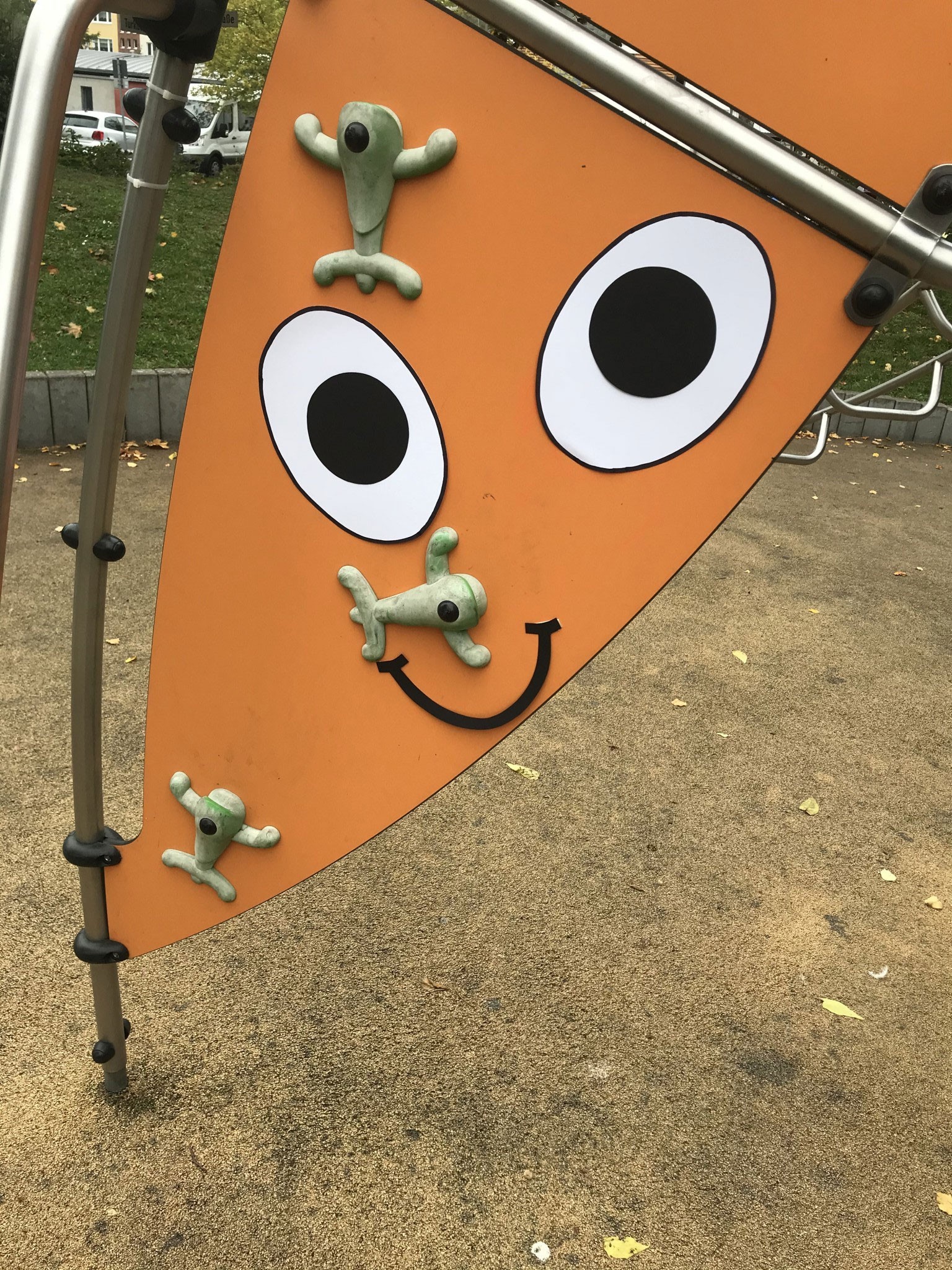 Freundliche Kletterwand