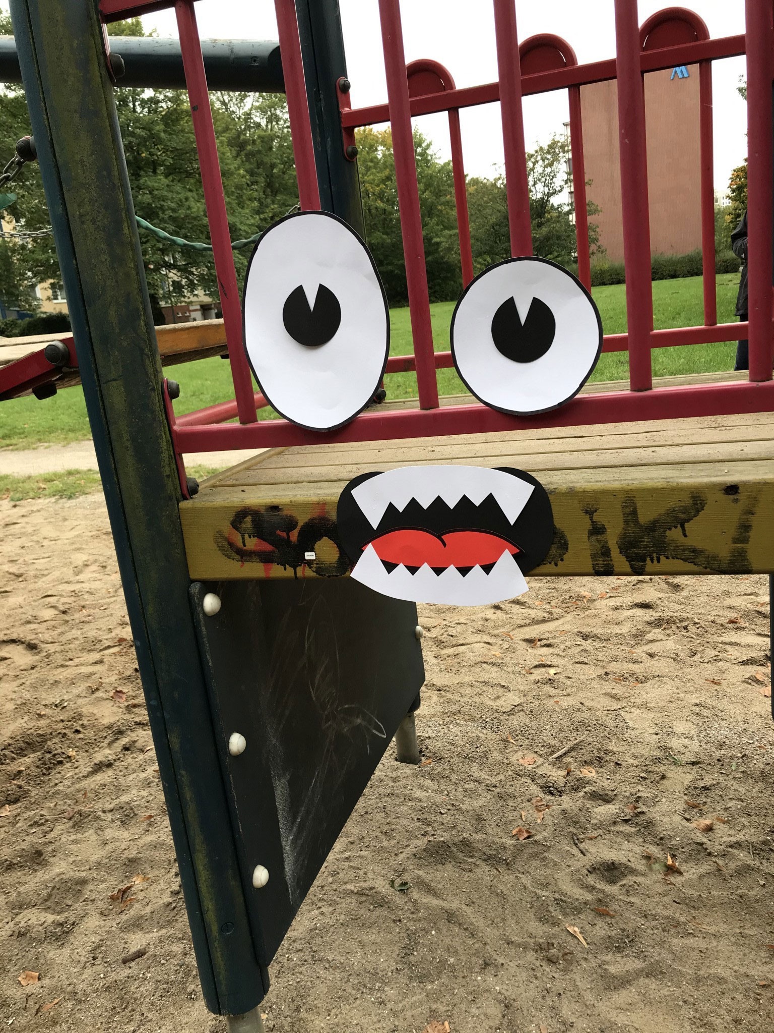 Angsteinflößendes Gerüst